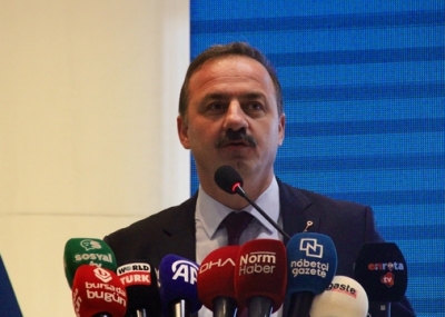 Yavuz Ağıralioğlu, Bursa'da muhtarlar ve STK temsilcileriyle buluştu.