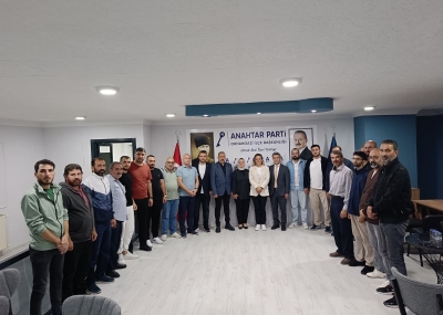 Anahtar Parti Orhangazi İlçe Teşkilatı Toplantısında Yoğun Katılım.